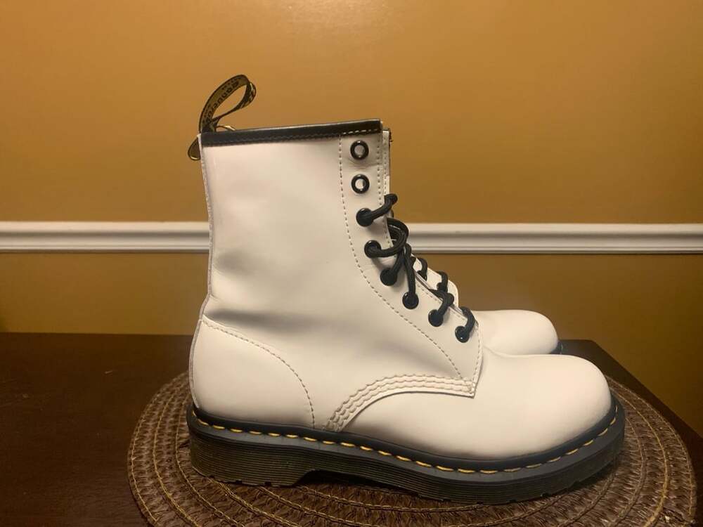 Dr. Martens 1460 Smooth Leather 8-Eye Combat Boots White